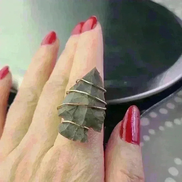Vintage handmade authentic arrowhead wire ring size 6 - Picture 2 of 15